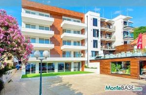 Luxury apartments on the first line in Rafailovici NA01326_2.jpg