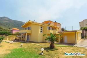House in Bar with a spacious plot Belisi district NA01405_16.jpg