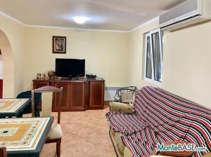 Two-storey townhouse with a country house in Petrovac NA01423_4.JPG