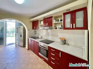 Two-storey townhouse with a country house in Petrovac NA01423_5.JPG