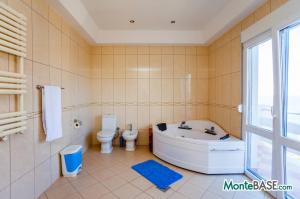Villa with a swimming pool in Dobra Voda on the first line NA01484_15.jpg