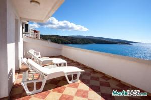 Villa with a swimming pool in Dobra Voda on the first line NA01484_4.jpg