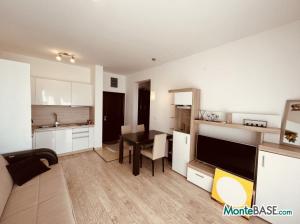 Квартира в центре Будвы с видом на море  NA01498_5.jpg