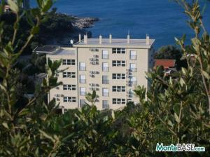 Penthouse in Kunje with panoramic views to the beach 70 meters NA01561_1.jpg