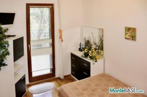 Duplex apartment in Risan PR01304_12.jpg