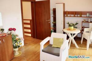 Duplex apartment in Risan PR01304_14.jpg