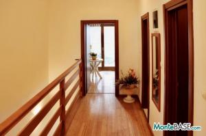 Duplex apartment in Risan PR01304_8.jpg