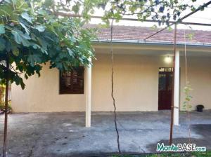 Sale of a house with a land plot of 5000 m2 in Golubovci (Podgorica) PR01324_3.jpg