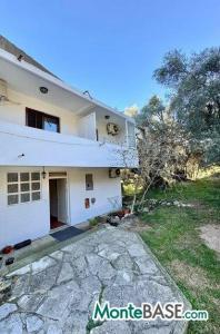 House in Becici for reconstruction 400 m from the beach PR01370_2.jpg