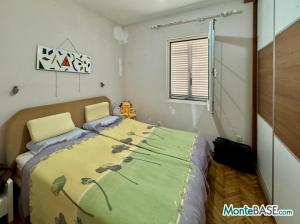 Квартира на Свети Стефане в 100м от пляжа PR01376_6.JPG