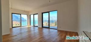 Apartment overlooking the bay in a residential complex (Dobrota, Kotor) PR01395_1.jpg