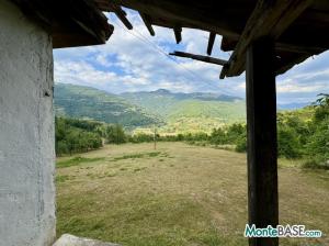 Manor with a large plot of land in Ulotina (Andrijevica) PR01424_3.jpg