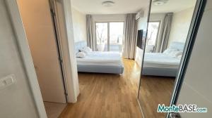Penthouse with sea view in Becici PR01527_13.jpg