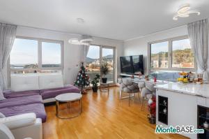 Penthouse with sea view in Becici PR01527_22.jpg