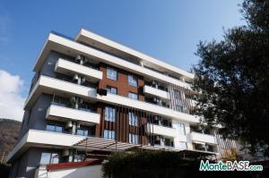 Penthouse with sea view in Becici PR01527_45.jpg