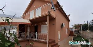 House by the sea two apartments PR01529_3.jpg