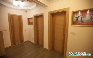 Просторная квартира с видом на море в Баре PR01543_3.jpeg