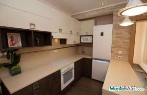 Просторная квартира с видом на море в Баре PR01543_4.jpeg