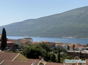 New apartment with panoramic views of Porto Novi and the Bay of Kotor in Djenovici PR01563_6.jpg