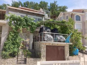House in Lepetane, Tivat for 4 apartments MB052202_1.jpg