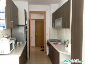 Apartment in Montenegro in the heart of the resort town of Bar AS01151_14.jpg