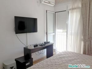 Apartment in Montenegro in the heart of the resort town of Bar AS01151_17.jpg