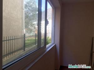 Apartment in Montenegro at a good price! AS01252_12.jpg