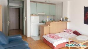 Квартира студия в центре Бара на продажу AS01614_6.jpg